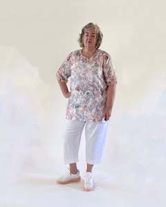 Shirts & Tops: WOVEN T-SHIRT - Blush Floral