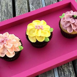 Weddings Bloom Cupcakes: Carnation