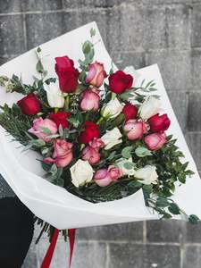 All: Roses Bouquet