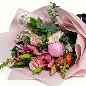 Anniversary Flowers: Gorgeous Pink