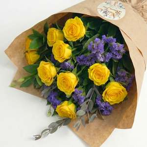 Anniversary Flowers: Gold Time