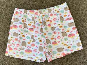 Shorts: Moeraki Shorties - Pusheen Cat