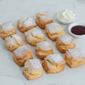 Catering: Mini Scone - Vanilla with Jam & Cream