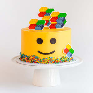 Kids Birthday Cakes: Lego Head Cake