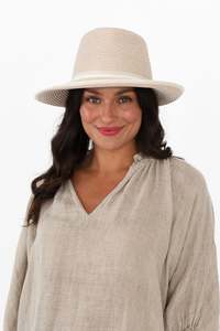 Travel Hats: Laura Camel Travel Fedora