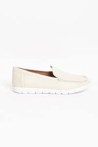 Laguna Quays: Ajay Cream Loafer