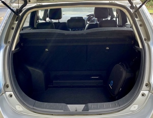 Nissan Leaf Rear Hatch Seal