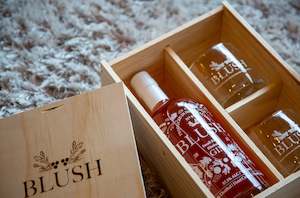 Gifts: Blush Gin Gift Box & Glass Set