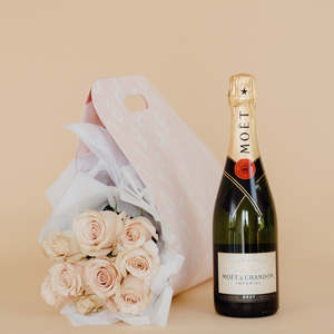Rose Carrier + Moët