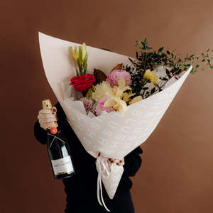 Wrap Bouquet + Moët