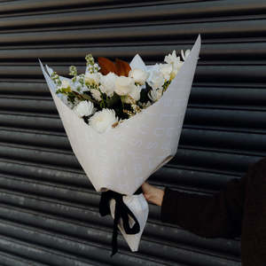 Corporate: White and Green Bouquet Wrap