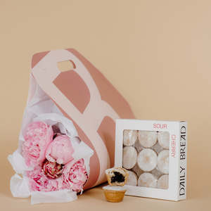 Peony Carrier + Daily Bread Christmas Fruit Mince Pies