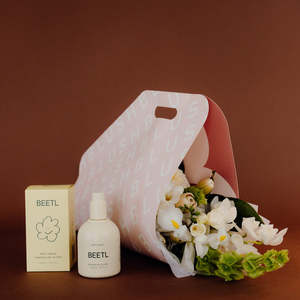 Mum And Baby Flowers And Gifts: Small mixed Carrier + Beetl Baby Cream