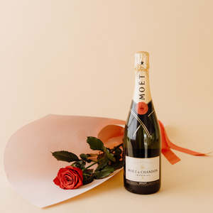 Single Rose wrap + Moet