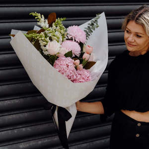 THE PASTEL WRAPPED BOUQUET