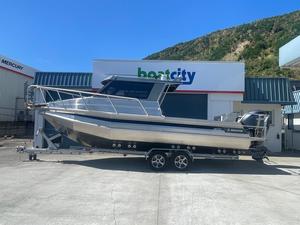 Products: Senator RH770