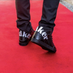 Accessories: BLACK UNISEX SNEAKER