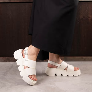 Footwear: EOS - Kaily // Bone