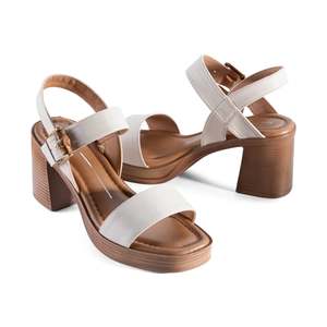 Footwear: Los Cabos -Burgos // Bone