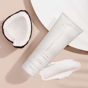 Coconut Cleanser with Papaya and Moringa - Bodyhaven Spa