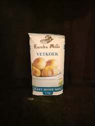 Baking 1: Eureka Mills Easy Home Mix - Vetkoek 1kg