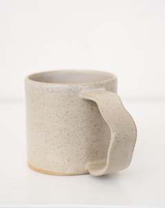 WAVY CERAMIC MUG