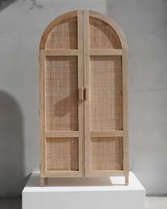 Cabinets 1: YUNI ARCH CABINET