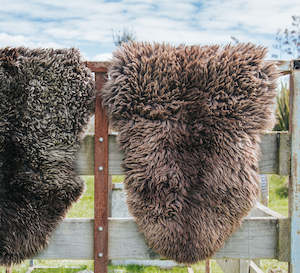 Gift Ideas: NZ Rustic Natural Longwool Sheepskin