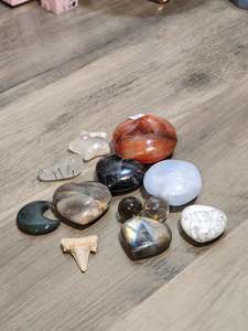 Rawa: Clear Quartz Point