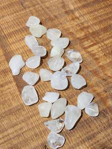 Sulphur Quartz Tumble