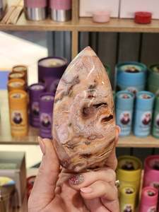 Pink crazy lace agate flame "Abby"