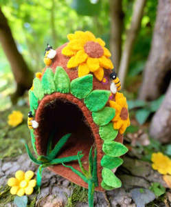 The Woodlands: Sunflower mini Cave