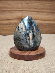 Strength Protection: Labradorite Flame "Kylia"