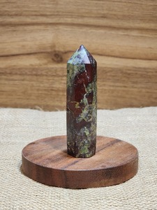 Dragonstone "Lynora"