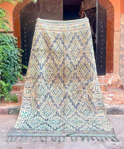 Moroccan Rugs: VINTAGE RUG GREEN 3000X180 (0303)
