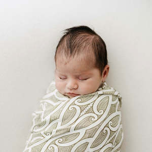Pepi Wraps: Te Pātiki Pēpi Wrap | Green