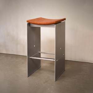 Seating: Folio 01 Stool