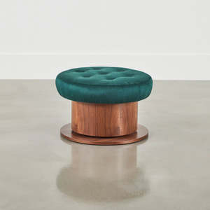 Turn Around Club Ottoman