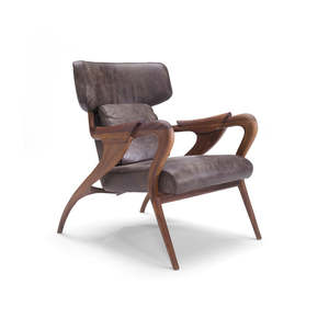 Agrippa: Isadora Lounge Chair