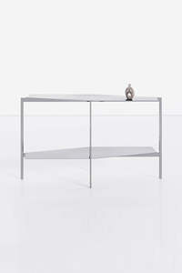 Guzman Khouri: Soma Console