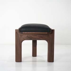 Seating: Orbit Stool