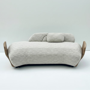 Seating: Sweet Love Seat Armchair