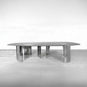 Dining Center: 2+1 Table