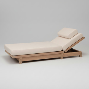 Seating: Skena Sunbed