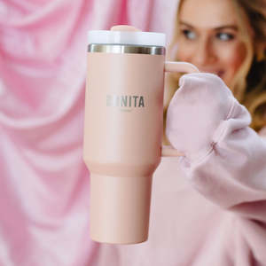 Accessories: Bonita Tumbler with Handle pink