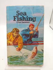 Sea fishing; (Hamlyn all-colour paperbacks) by Clive Gammon