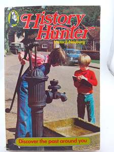 Childrens Non Fiction: History Hunter (Beaver Books) by Victor E. Neuburg