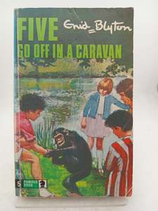 Five Go Off in a Caravan (Famous Five) by Enid Blyton