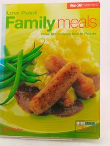 "Weight Watchers: Low Point Family Meals by Cas Clarke