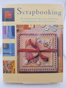 Crafts: Scrapbooking: 48 Inspirational Ideas for Cataloguing and Displaying Treasured Memories by Pica Digital Pte